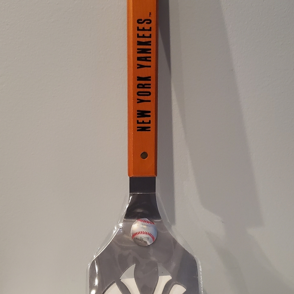 New York Yankees MLB Sportula Spatula Classic Series Grill BRAND NEW